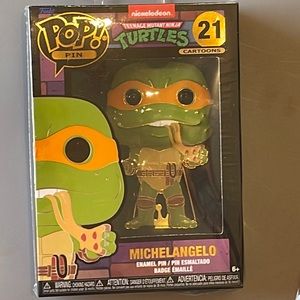 Funko TMNT large enamel pin